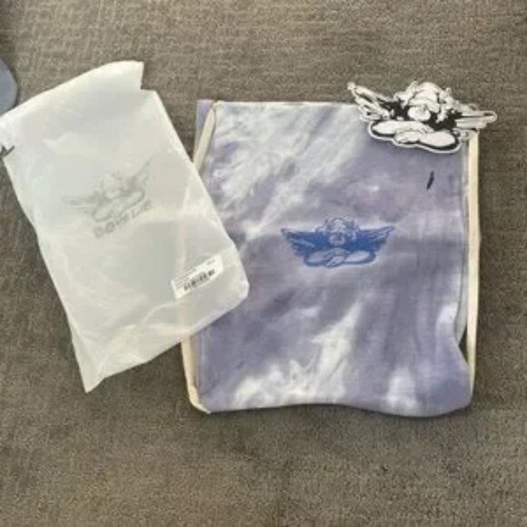 Boys Lie Drawstring Bag/Backpack NWT NIP Tie Dye Cherub Angel Exclusive Multi - Picture 3 of 13